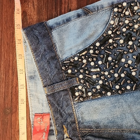 Kiss-me denim shorts. - Picture 8 of 11